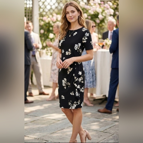 Lauren Ralph Lauren Dresses & Skirts - ✨Lauren Ralph Lauren Black Floral Ruffle Cascade Sheath Dress✨️Like New✨Size 6